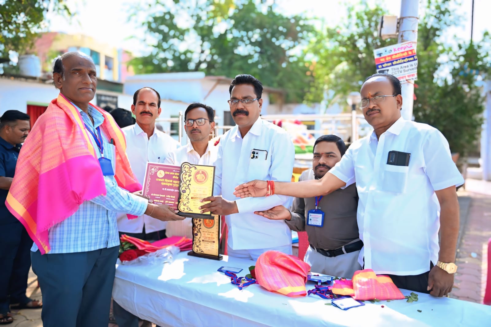  प्रेरणा अपंग सेवाभावी संस्थेतर्फे मा. बाळासाहेब (संदीप) पिपाडा यांना छत्रपती शिवाजी महाराज राज्यस्तरीय समाजभूषण पुरस्कार प्रदान!