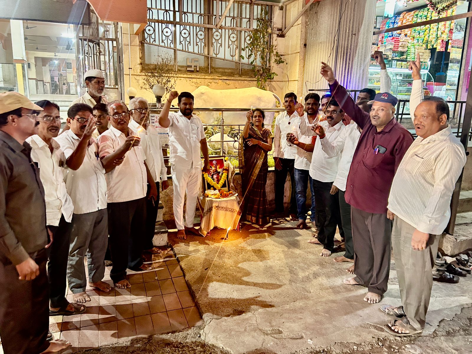 शनि चौक, श्रीगोंदा येथे शहीद दिन साजरा!