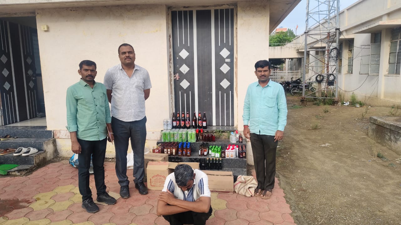 जामखेडमध्ये अवैध देशी-विदेशी दारू विक्रीवर स्थानिक गुन्हे शाखेचा छापा!