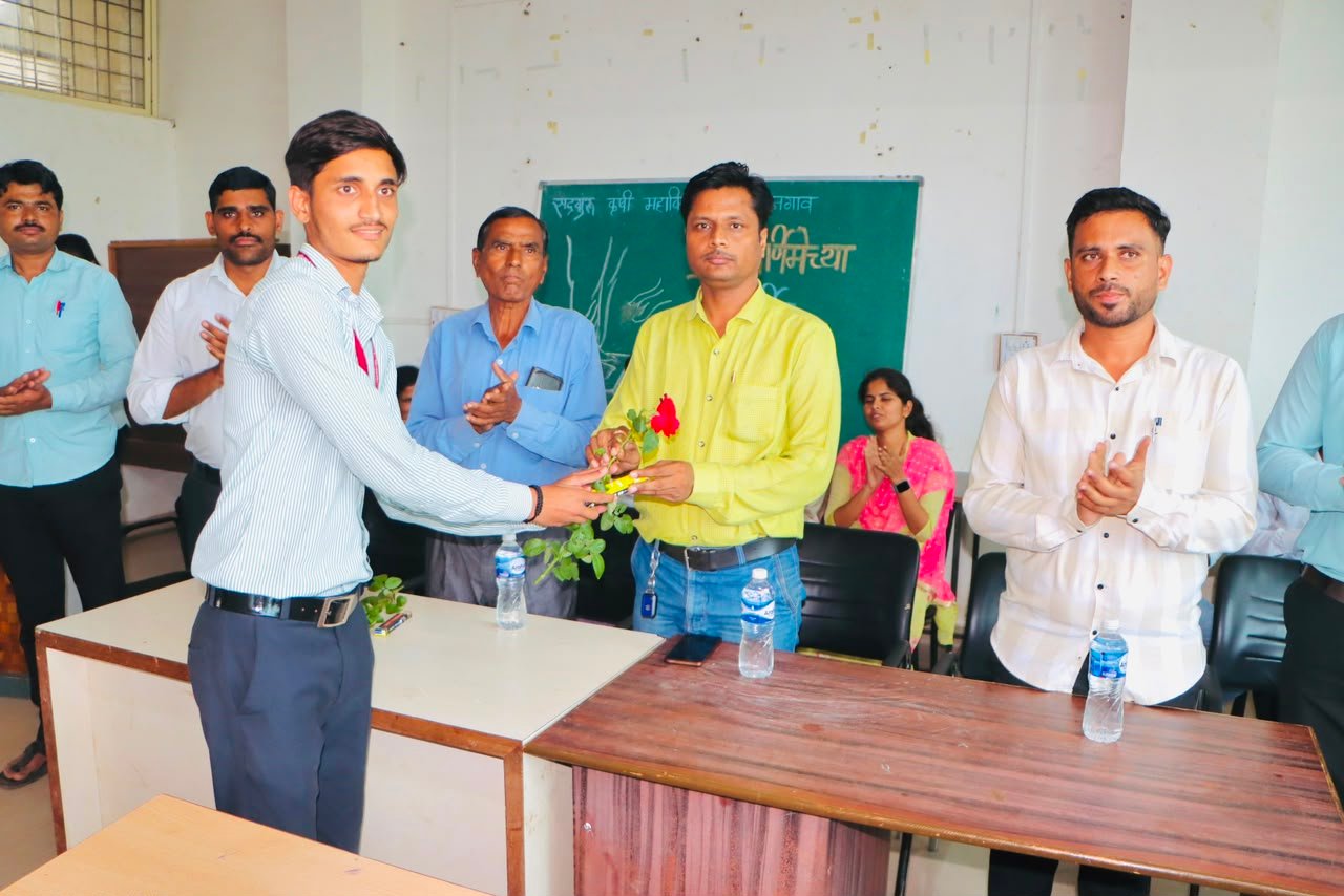 ज्ञान, शिस्त आणि संस्कार यशाची गुरुकिल्ली - प्रा .डॉ .रामदास बिटे