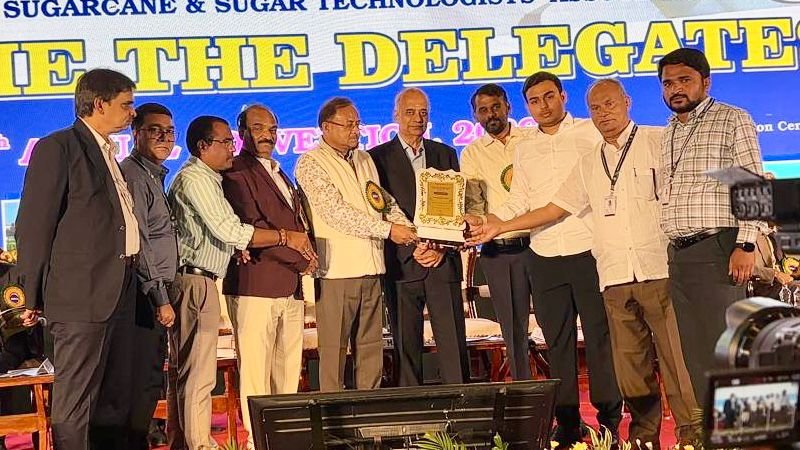 ओंकार शुगरच्या शिरपेचात मानाचा तुरा! SISSTA कडून ‘Best Factory Award’ने ओंकार शुगरचा गौरव..