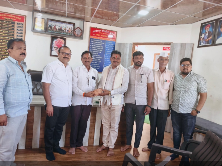 तांदळी दुमालाचे लोकनियुक्त सरपंच संजय निगडे आण्णा यांचा वांगदरी ग्रामपंचायतीकडून सत्कार!